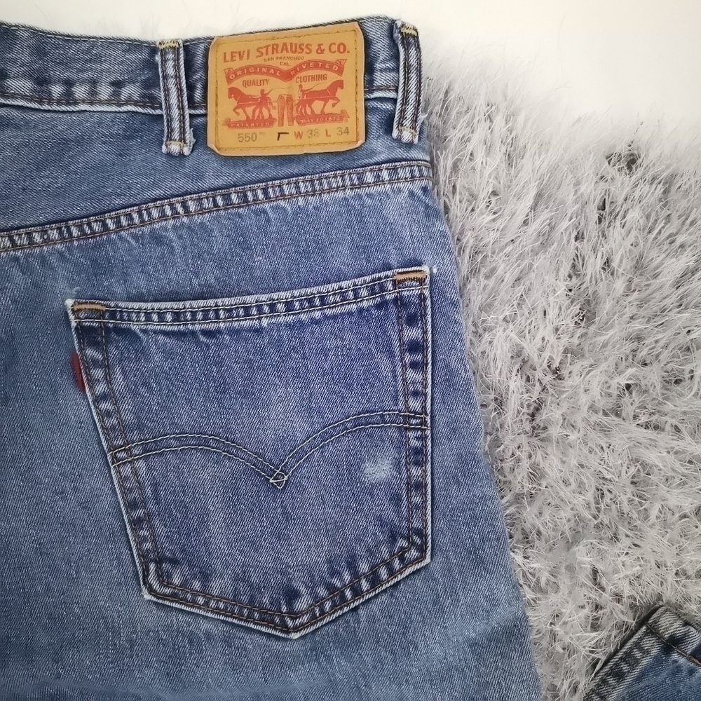 Levi's 550 Men's 38 x 34 Blue Cotton Regular Jeans - Picture 9 of 11